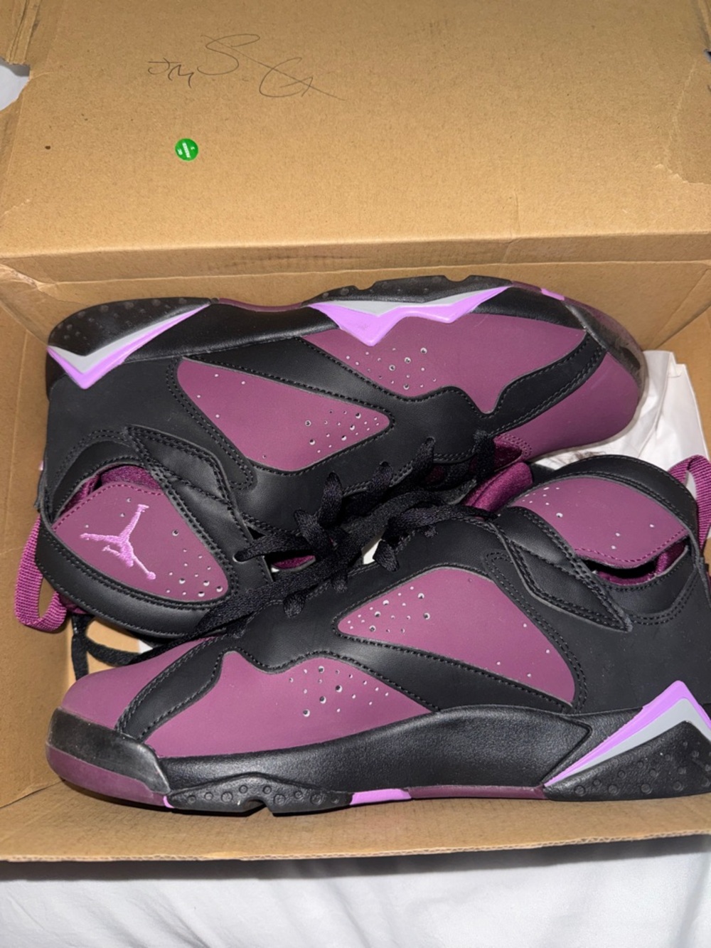 Air Jordan 7 Retro Basketball Sneakers in Purple & Black